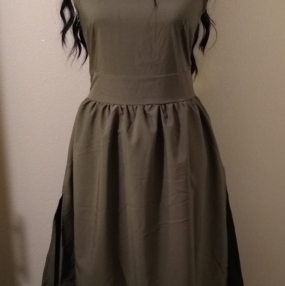 Sage Green Dress - Small - Picture 3 of 7